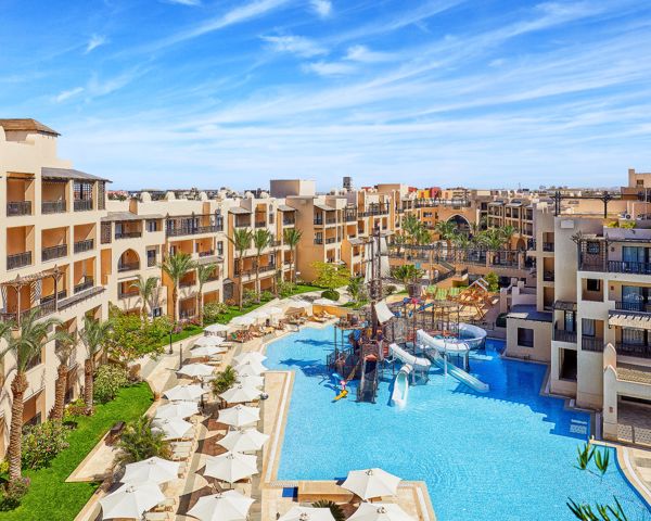 Ruim opgezet zwembad van Steigenberger Aqua Magic Hurghada